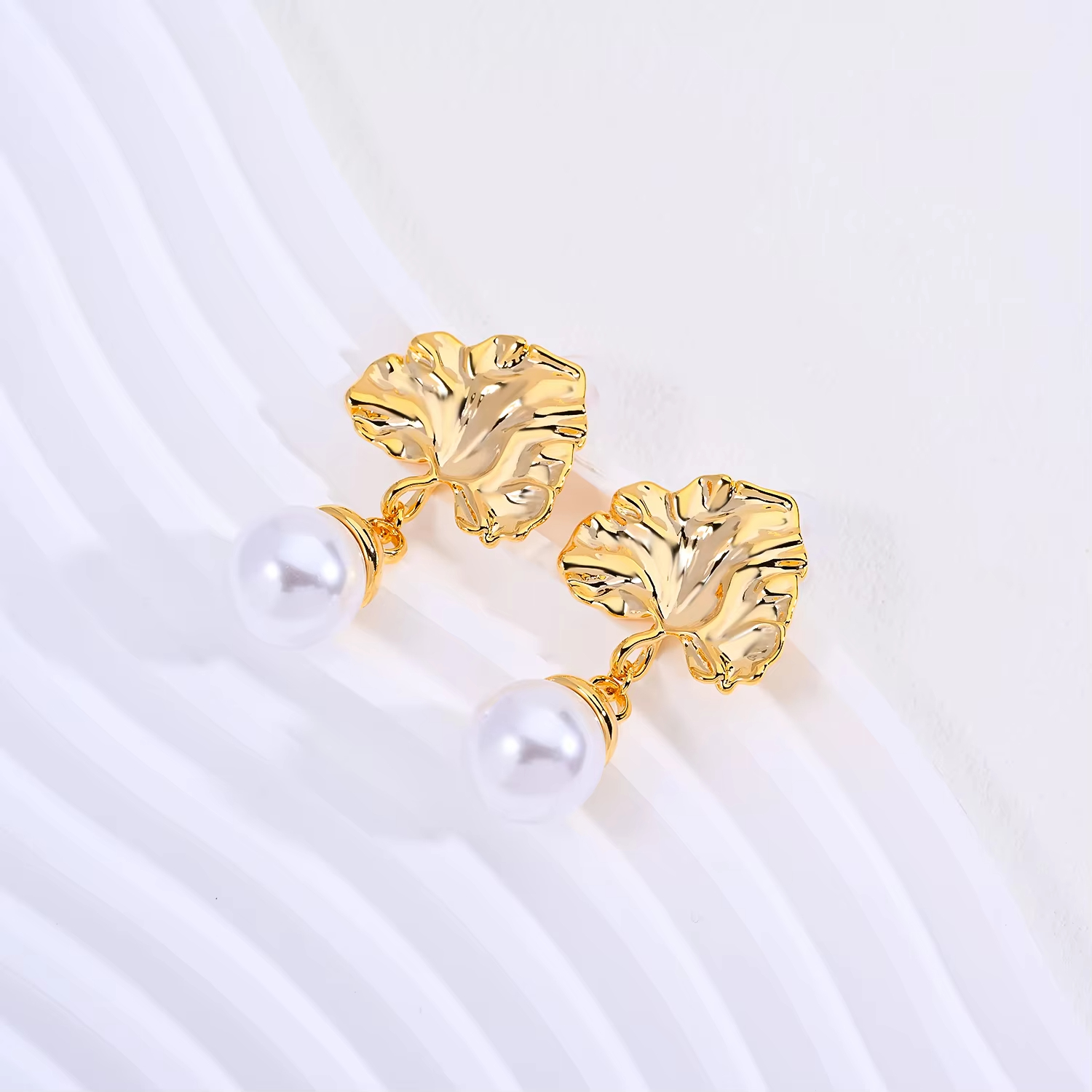 Fashion Women's Gold Plated Drop Earrings Imitation Pearl Trendy Style Irregular Design Factory Direct Sale Gift