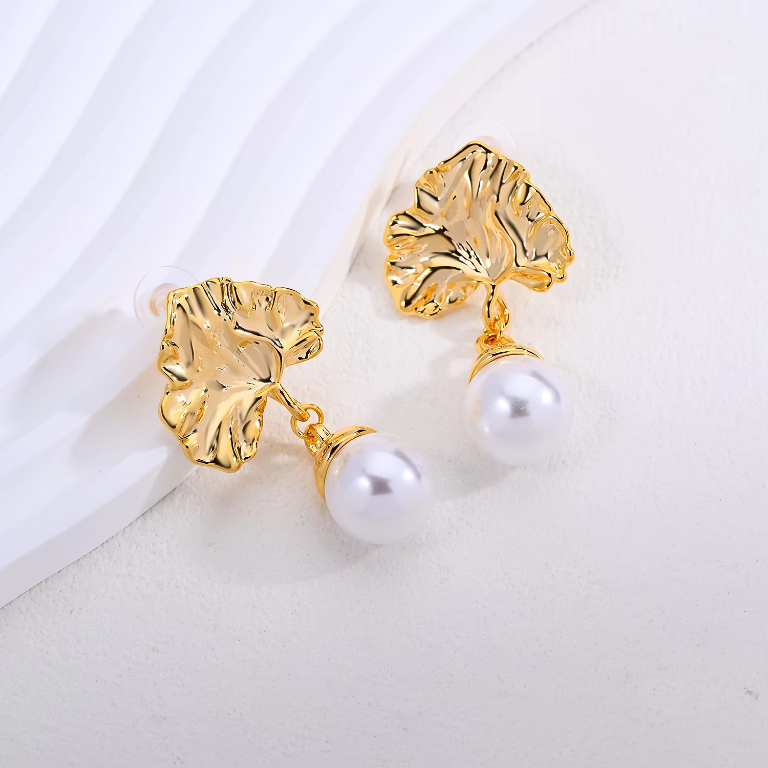 Fashion Women's Gold Plated Drop Earrings Imitation Pearl Trendy Style Irregular Design Factory Direct Sale Gift