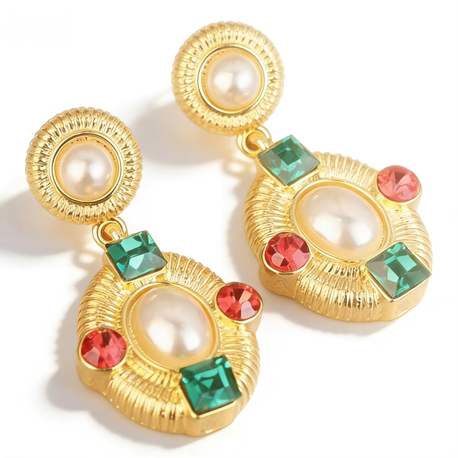 Fashionable Earrings - Gold-plated Earrings Inlaid with Zircon and Pearl, Versatile, Court-style French Retro Earrings