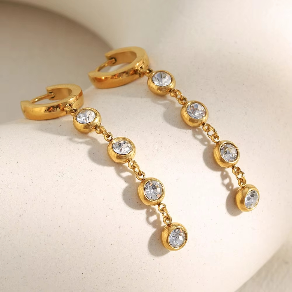 Fashionable and Luxurious Stainless Steel Design Zircon Earrings with a High-end Feel