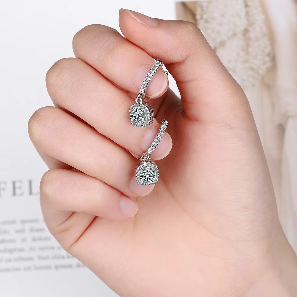 Fashionable and Luxurious Stainless Steel Hollow Design Zircon Earrings with High-end and Romantic Jewelry