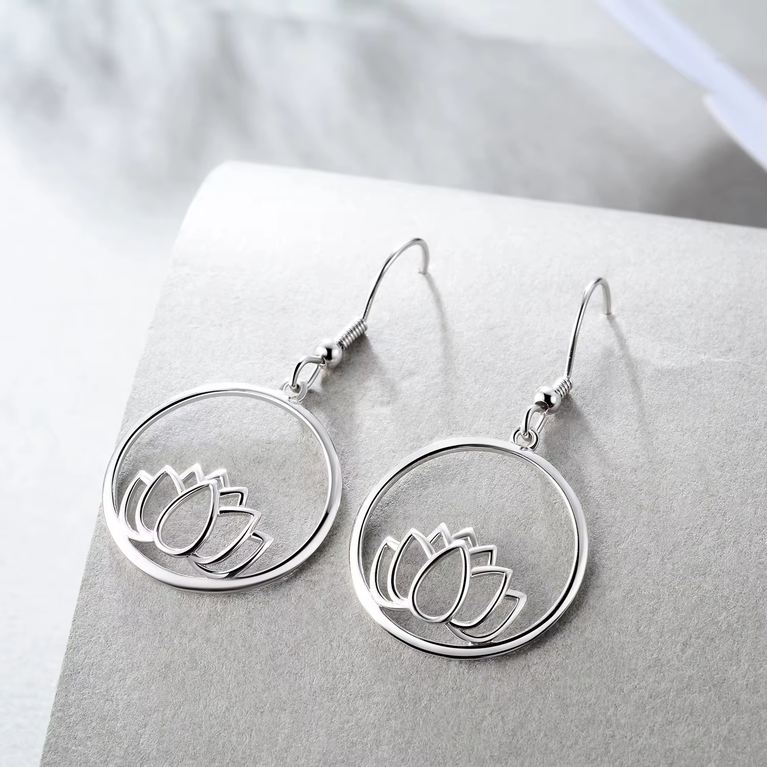 Fine Jewelry Wholesale 925 Sterling Silver Minimalist Lotus Flower Hook Earrings for Women