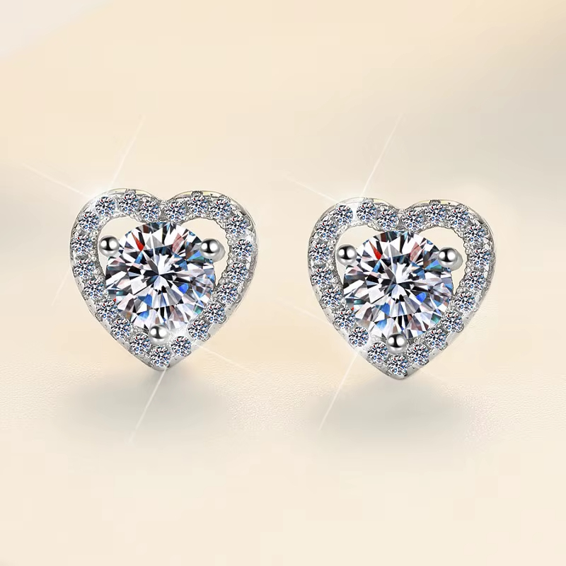 Fine Jewelry Wholesale Prices Heart Shaped Wedding Gift S925 Silver VVs1 Moissanite Stud Earrings for Women Ladies