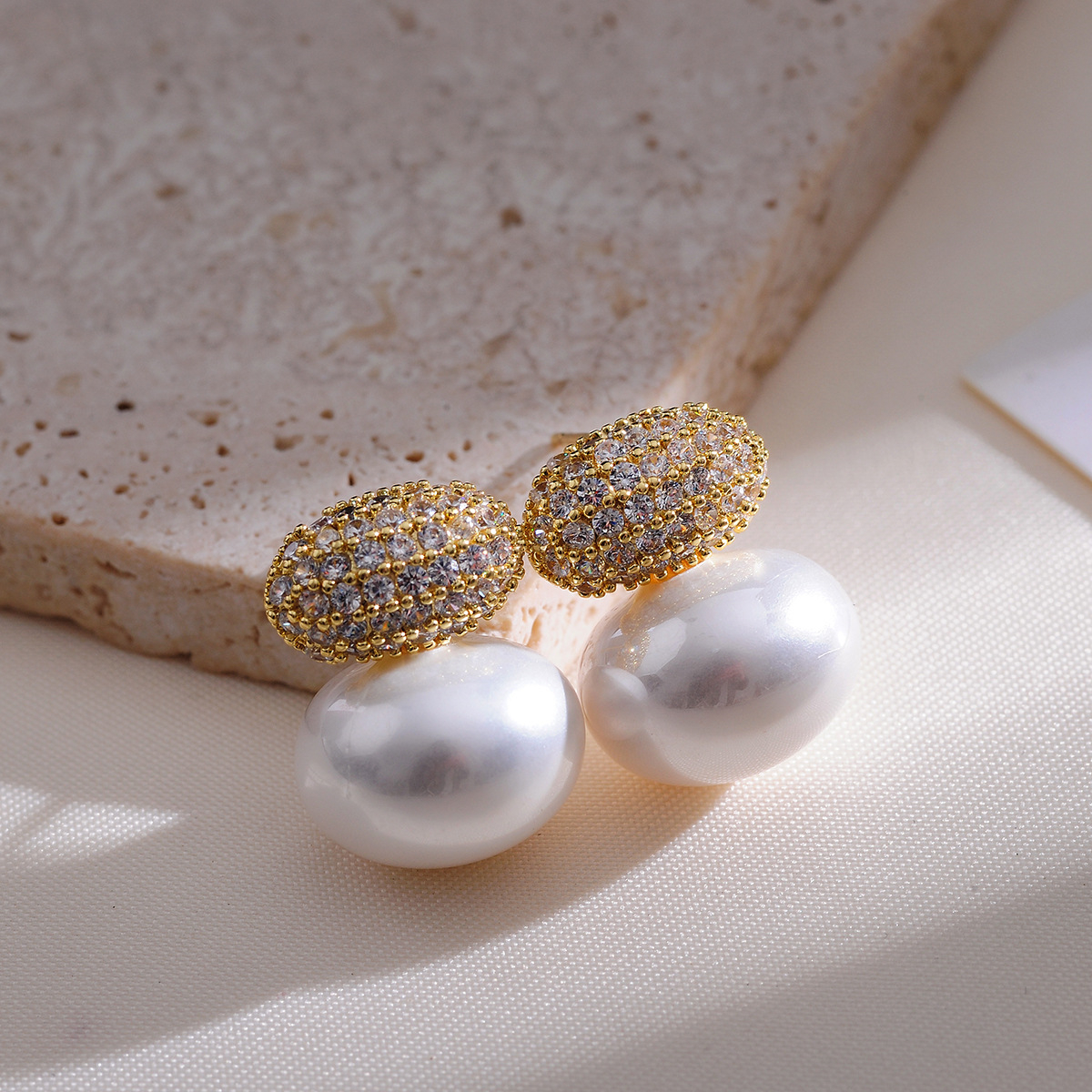 French Retro Geometric Imitation Pearl Stud Earrings Gold Plated Brass Zircon Jewelry