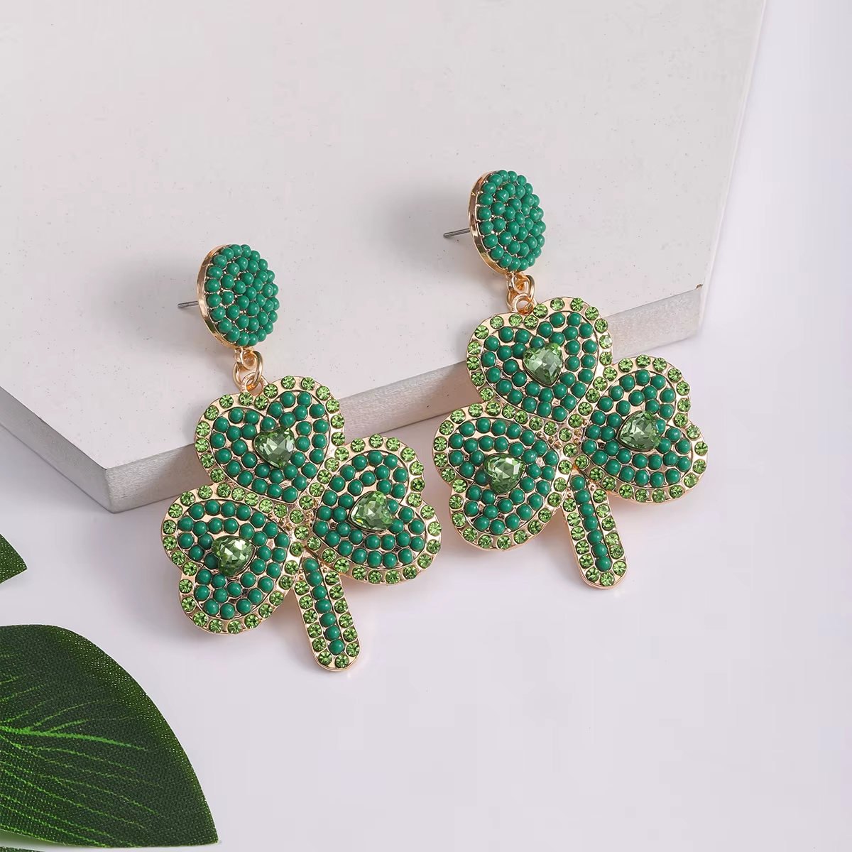 Fresh Countryside Style Clover Shaped Rice Bead Drop Earrings Elegant Earrings for Vacation Party Perfect Gift