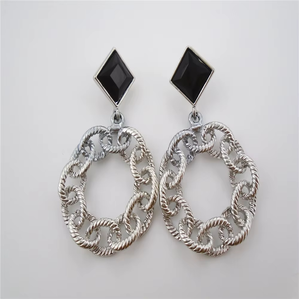 Geometric Gold Twisted Circle Earrings for Women – Statement Fashion Jewelry