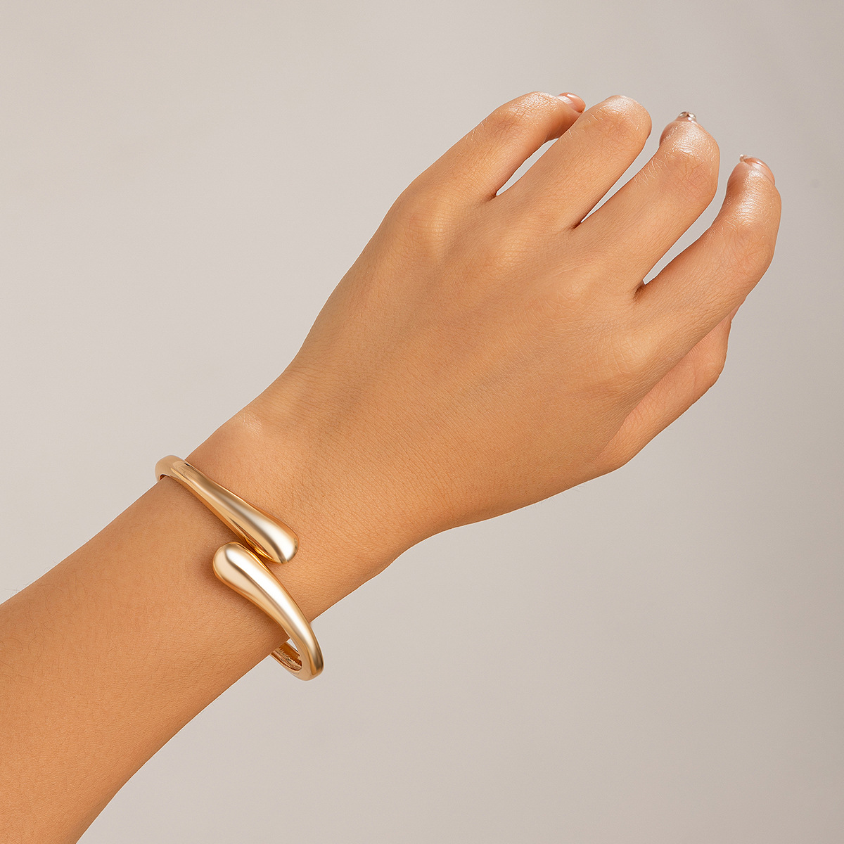 Minimalist Gold Stainless Steel Jewelry Set Choker Necklace Bracelet Ring Set Luxury Stainless Steel Jewelry for Women