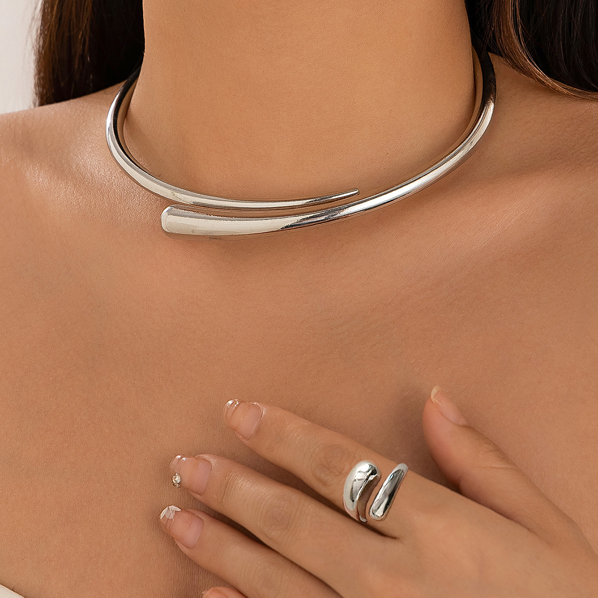 Minimalist Gold Stainless Steel Jewelry Set Choker Necklace Bracelet Ring Set Luxury Stainless Steel Jewelry for Women