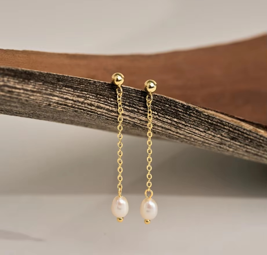 Handmade Single Freshwater Pearl Hoop Earrings Minimalist Design with Cute Style for Bridesmaids or Mother's Day Stock Earrings