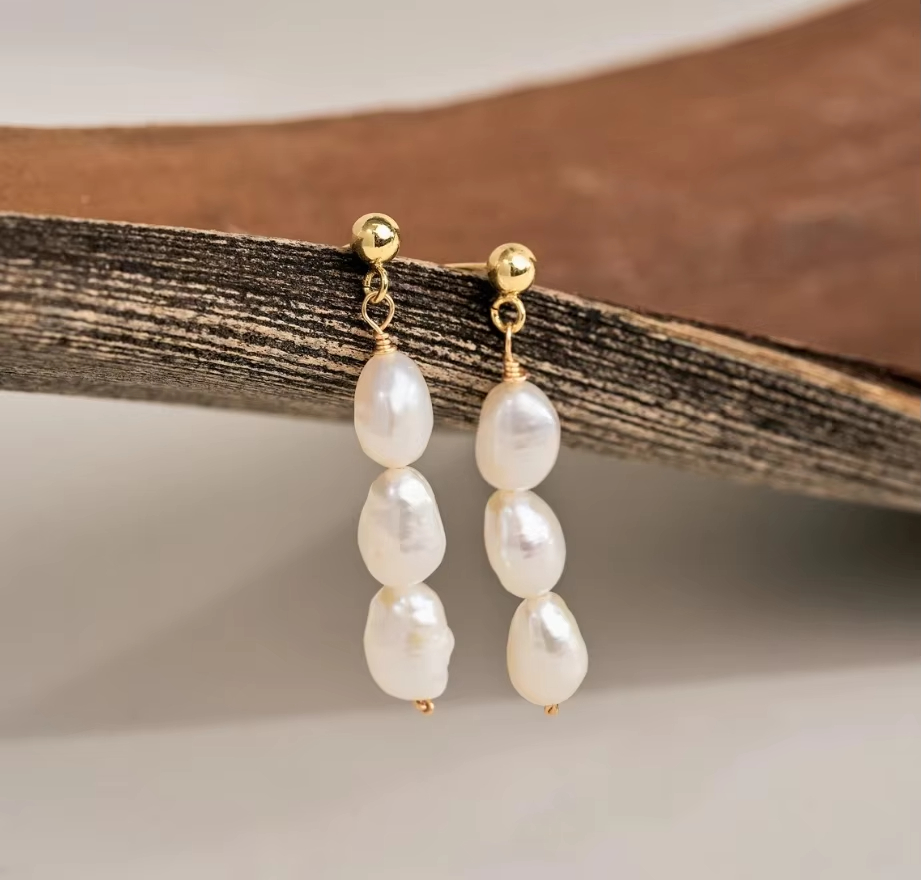 Handmade Single Freshwater Pearl Hoop Earrings Minimalist Design with Cute Style for Bridesmaids or Mother's Day Stock Earrings