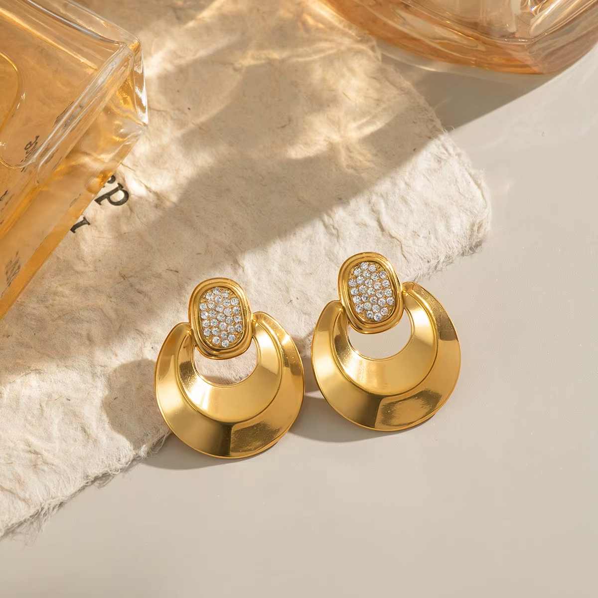 High-End Stainless Steel Diamond Studded Drop Earrings for Women Exaggerated Niche Titanium Steel Zircon Featuring