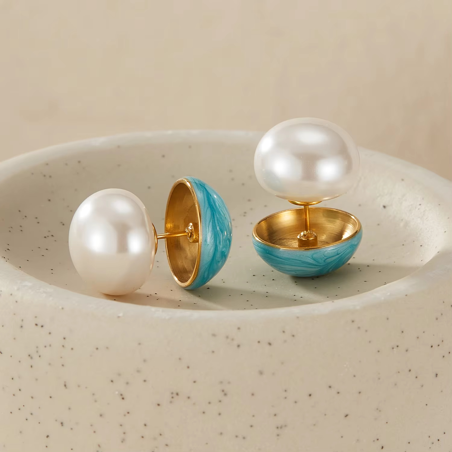 High-end Elegant Earrings Women Jewelry Stainless Steel Polynesian Pearl Enamel Stud Earrings for Women
