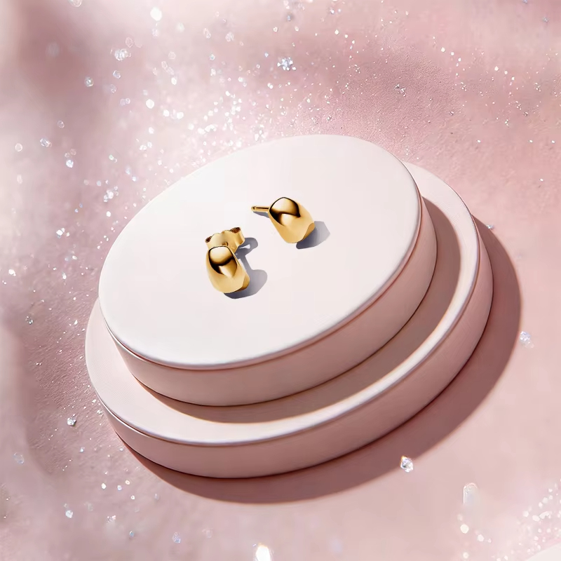 High Quality 18K Gold Bezel Setting Classic Zircon Stud Earrings for Daily Wearing and Gift
