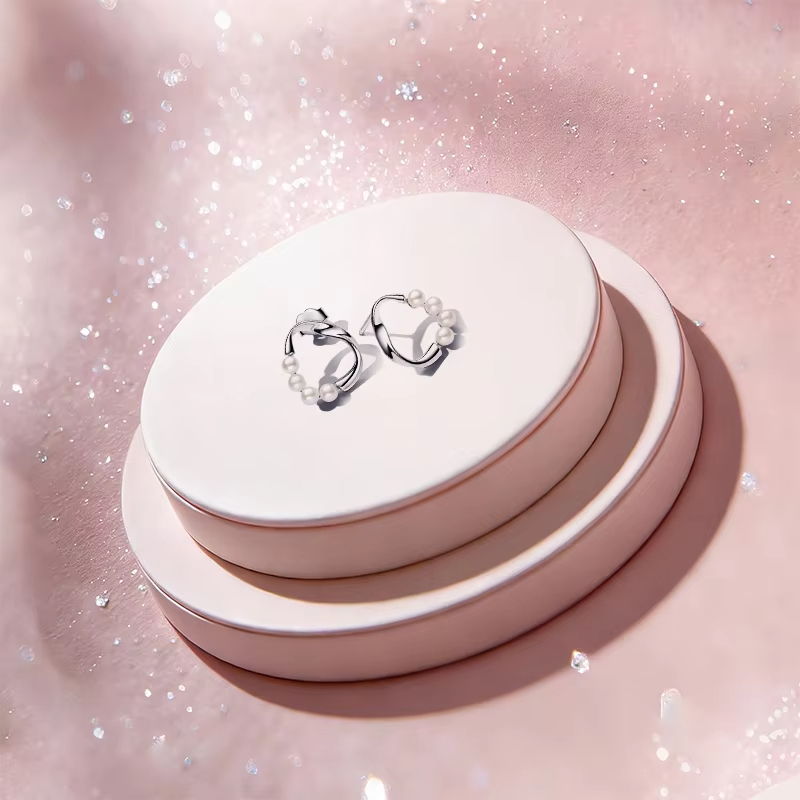 High Quality 18K Gold Bezel Setting Classic Zircon Stud Earrings for Daily Wearing and Gift