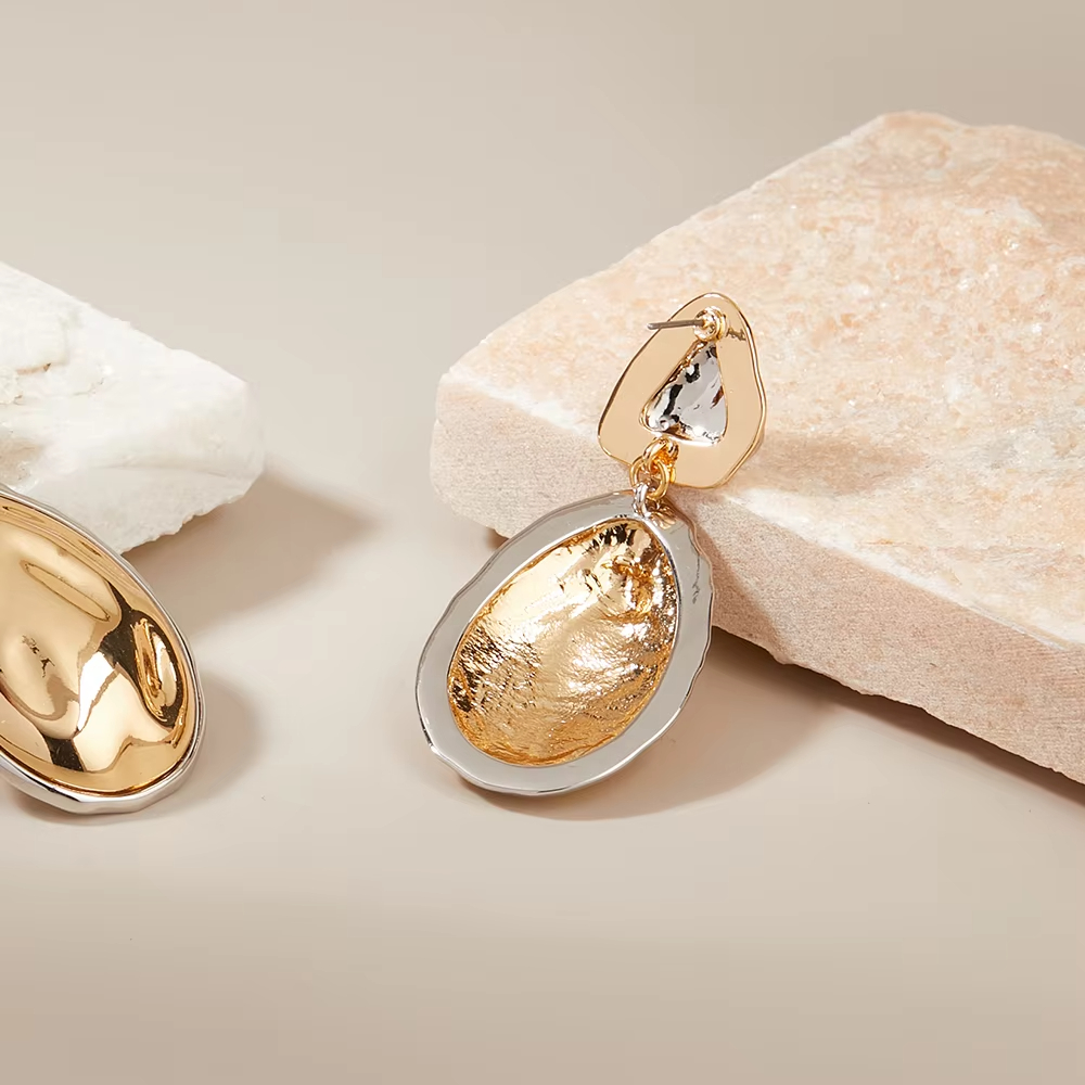 High Quality Fashion Drop Style Earrings for women Gold Geometric Stud Temperament Earrings