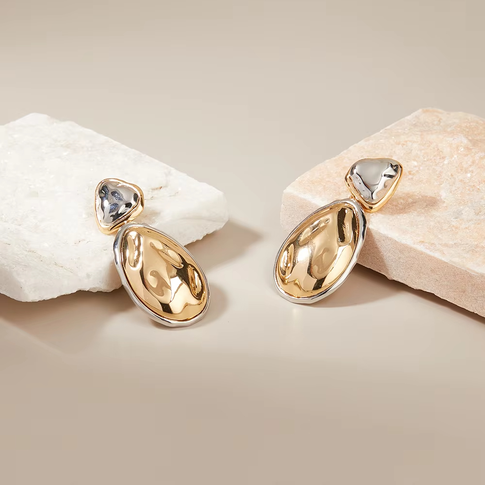 High Quality Fashion Drop Style Earrings for women Gold Geometric Stud Temperament Earrings