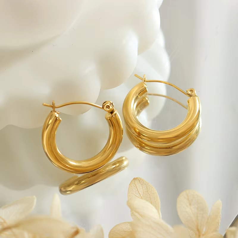 High Quality Fashionable Round Earrings Versatile Stainless Steel Earrings for Women
