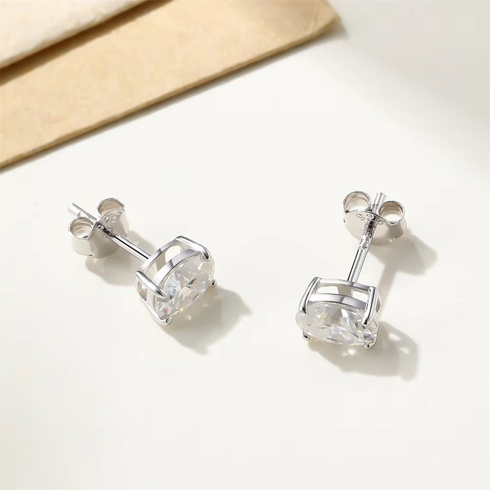 High Quality S925 Sterling Silver Ear Jewelry 0.5ct D Color VVS1 Moissanite Diamond 4 Prong 4*6mm 5*7mm Oval Cut Stud Earrings