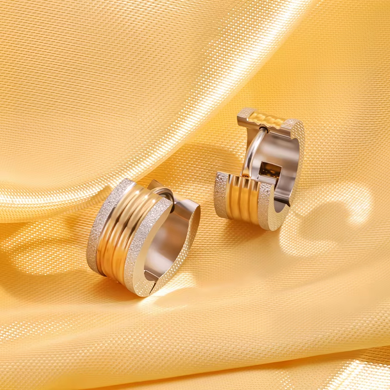 High Quality Vintage Steel Chandelier Dangle Earrings Simple Fashion Stainless Steel Jewelry with Personalized Coil Trendy Style