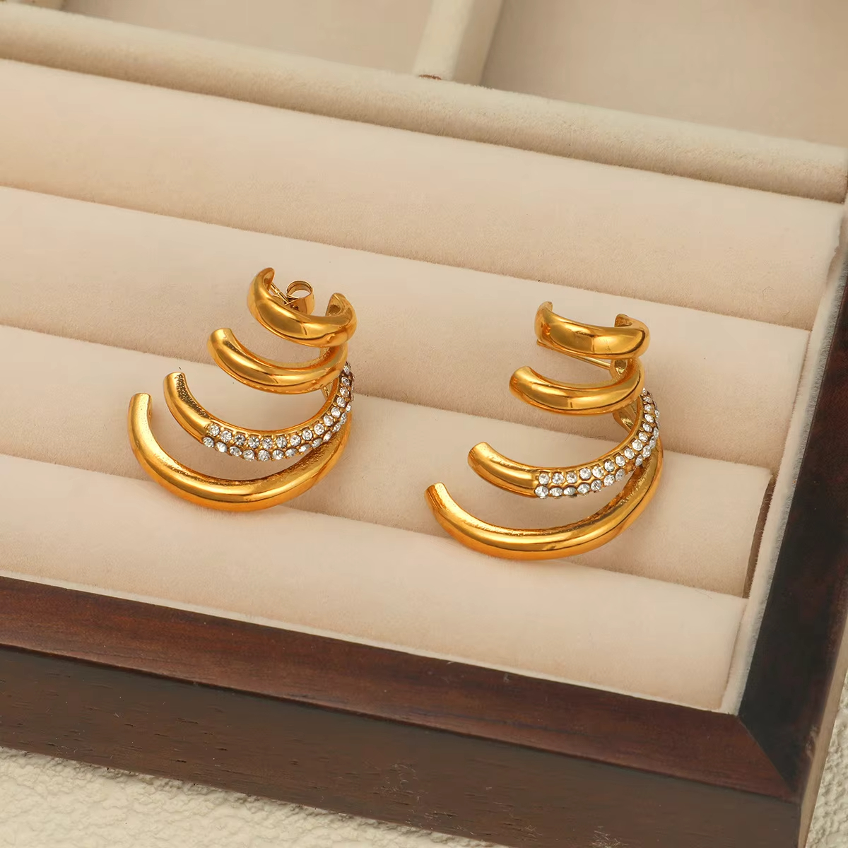 High Quality and Low Price Creative Personalized Daily Wear Stainless Steel Jewelry Earrings