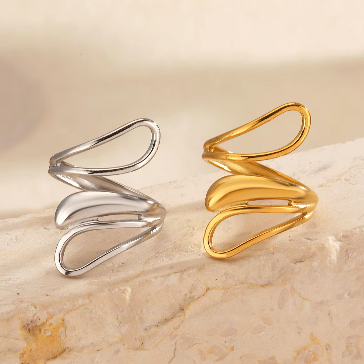 Hot Selling 18K Gold & Silver Geometric Hollow Adjustable Rings – Bold Stainless Steel Fashion Jewelry for Women & Men