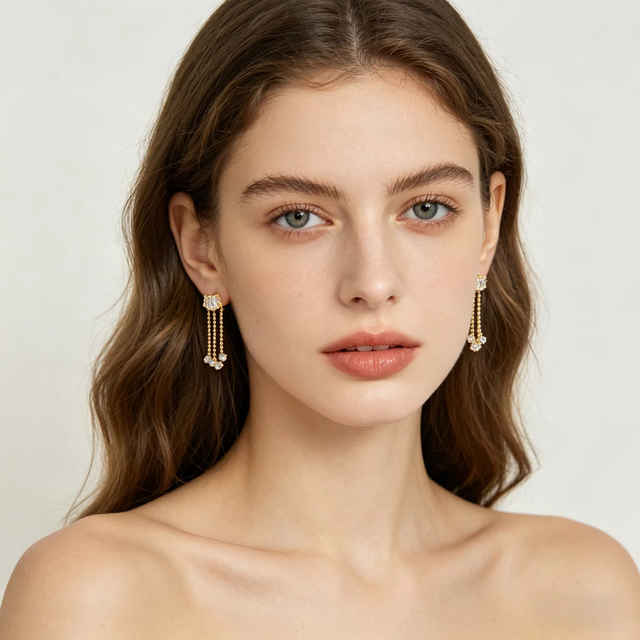 Hypoallergenic S925 Sterling Silver Column Fashion Dangerous Earrings 18K Gold-plated Exquisite Anti-oxidation Earrings