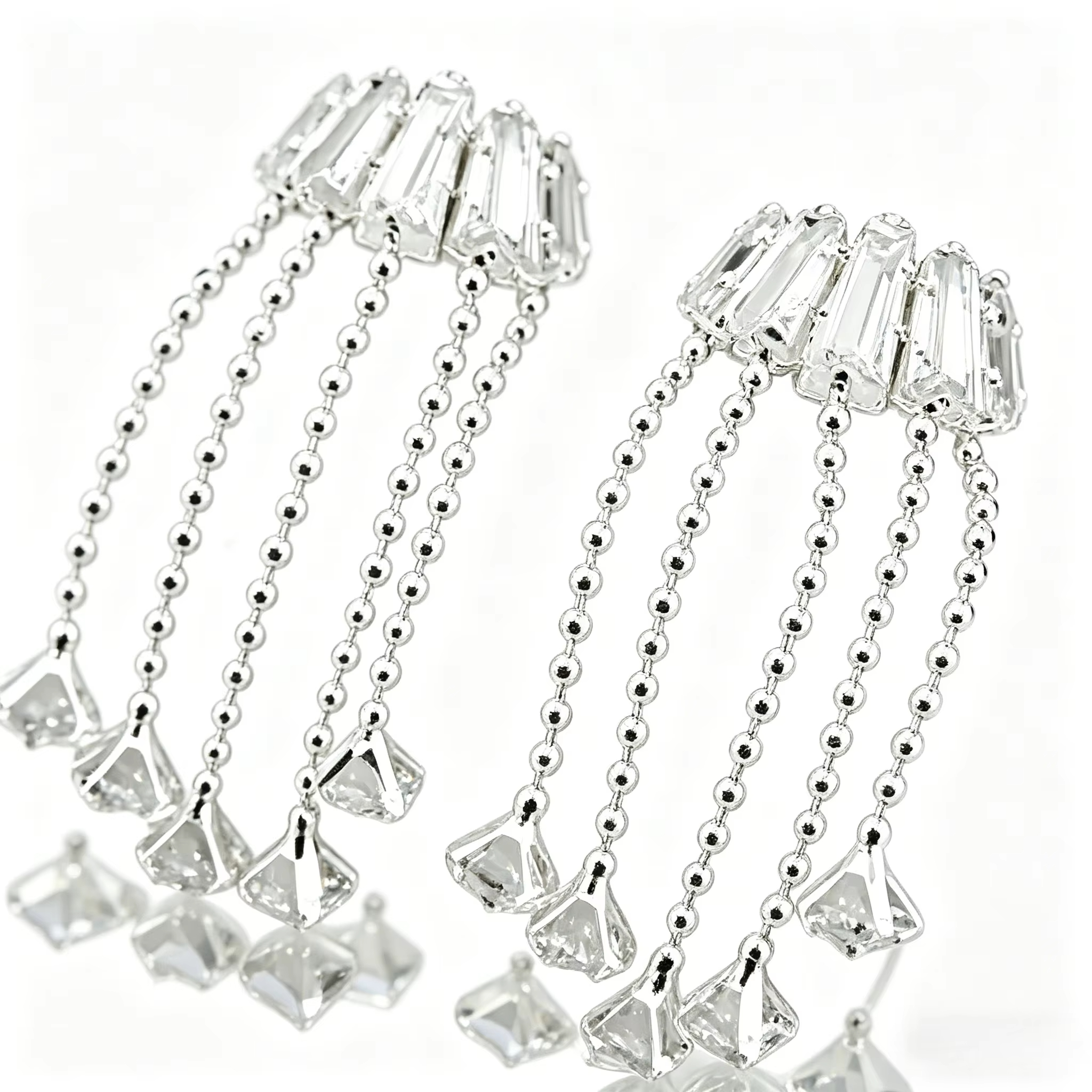 Hypoallergenic S925 Sterling Silver Column Fashion Dangerous Earrings 18K Gold-plated Exquisite Anti-oxidation Earrings