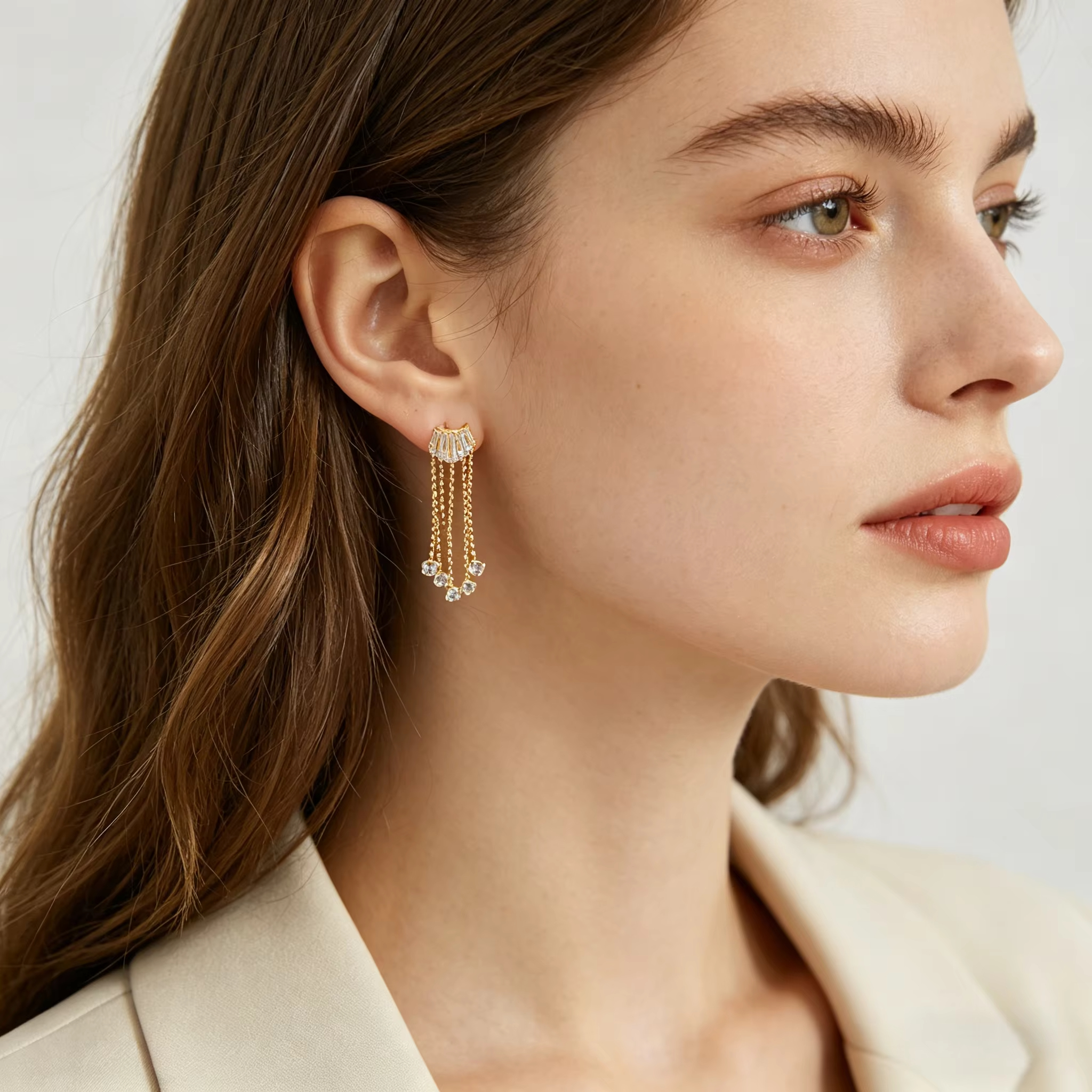 Hypoallergenic S925 Sterling Silver Column Fashion Dangerous Earrings 18K Gold-plated Exquisite Anti-oxidation Earrings