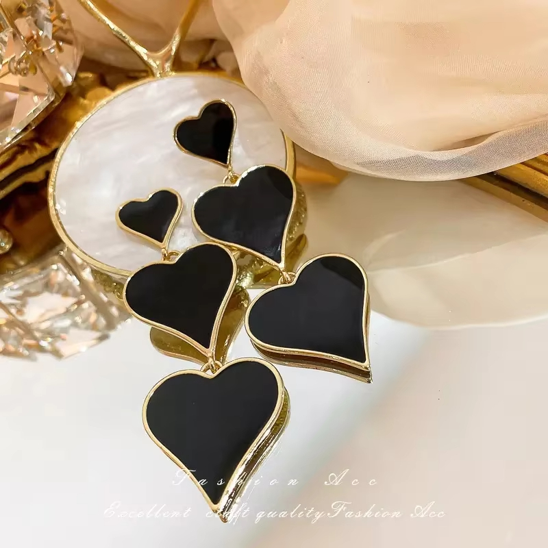 In Stock French Style Vintage Long Dangle Diamond Gold Heart Shaped Earrings