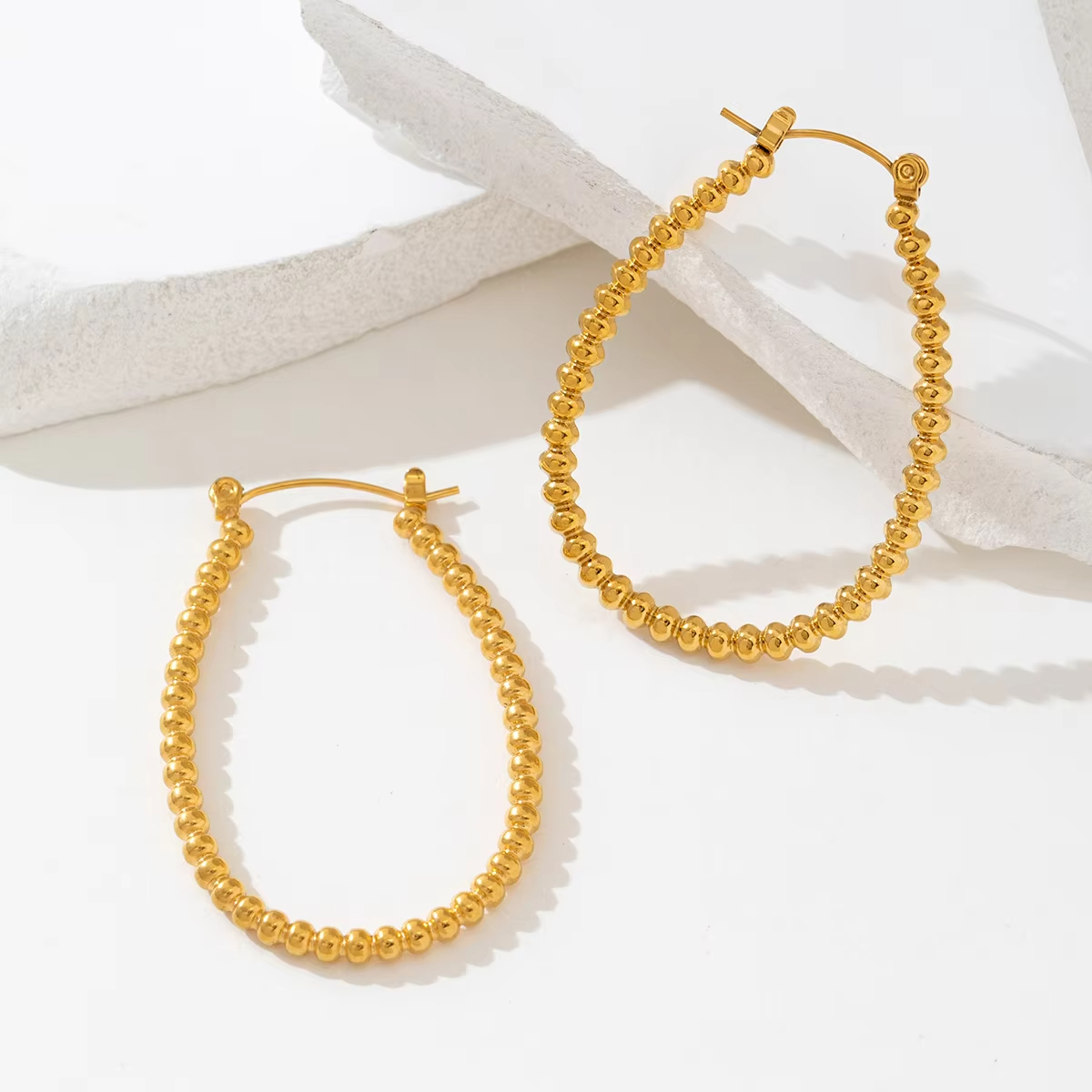 Innovative Fashion Women's PVD Gold Plated Jewelry Earrings Stainless Steel Waterproof U-shaped Beaded Hoop Earrings