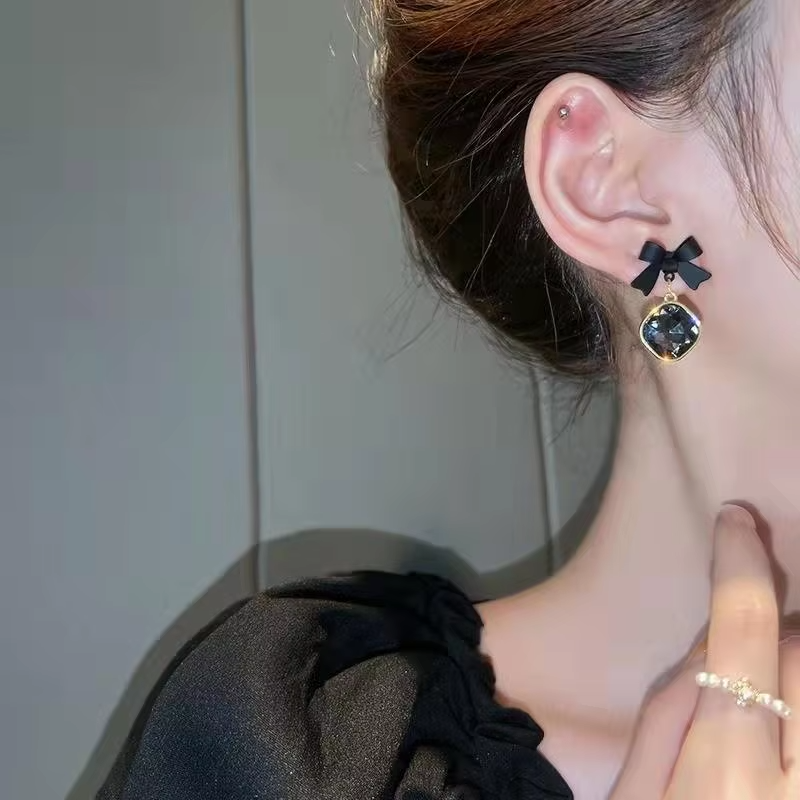 Korean Style Black Bowknot Drop Earrings Big Rhinestone Stud Earrings Girls Cute Earrings Jewelry Accessories for Women
