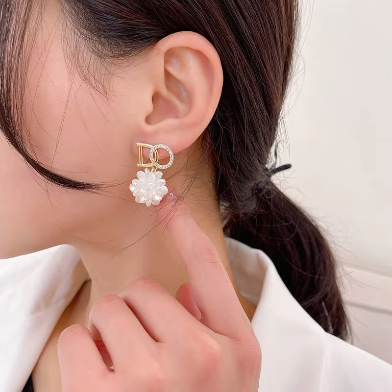 Letter High Sense Flower Earrings Design Niche Internet Celebrity Style Dangle Earrings for Women