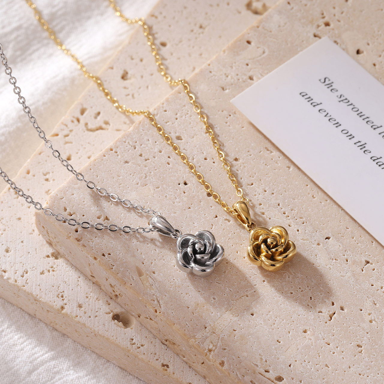 Light Luxury High-End Flower Necklace Female Instagram Trendy Rose Necklaces Versatile and Fashionable Stainless Steel Jewelry