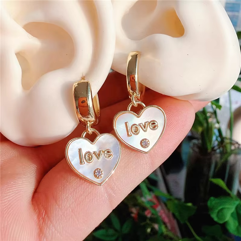 Love Pendant Earrings Fashion Shell Heart Charms Earrings Wholesale Plating Heart Charm Jewelry