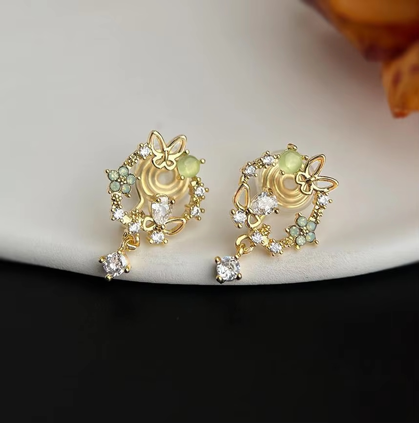 Lovely Women's Pink Opal Crystal Flower Earrings Sweet Circle Stud Jewelry with Zircon Fashionable Gift