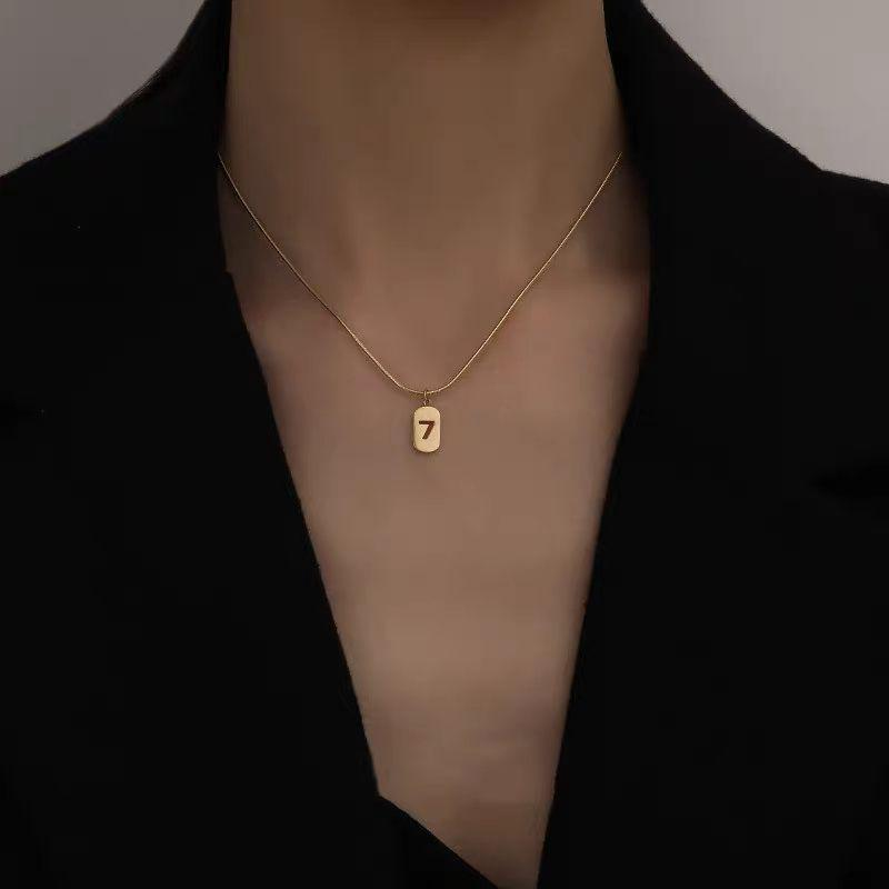 Lucky Number 7 Pendant Necklace – Minimalist Gold Charm for Daily Luck