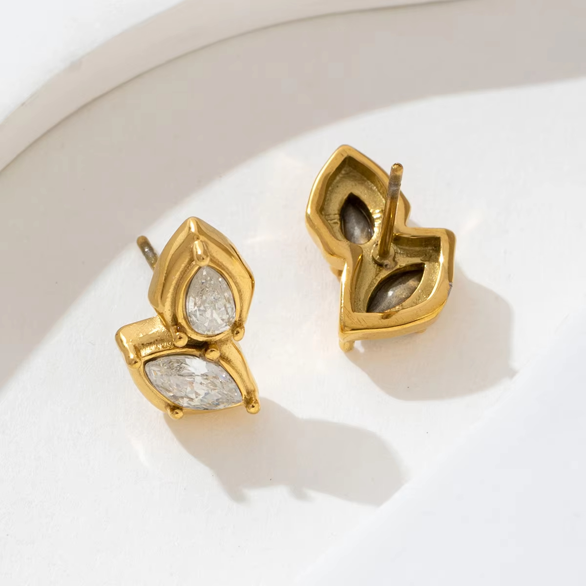 Luxury Stainless Steel Earrings for Women Designer Hypoallergenic Irregular Leaf Zircon Stud Earrings 18K Gold Plated Jewelry