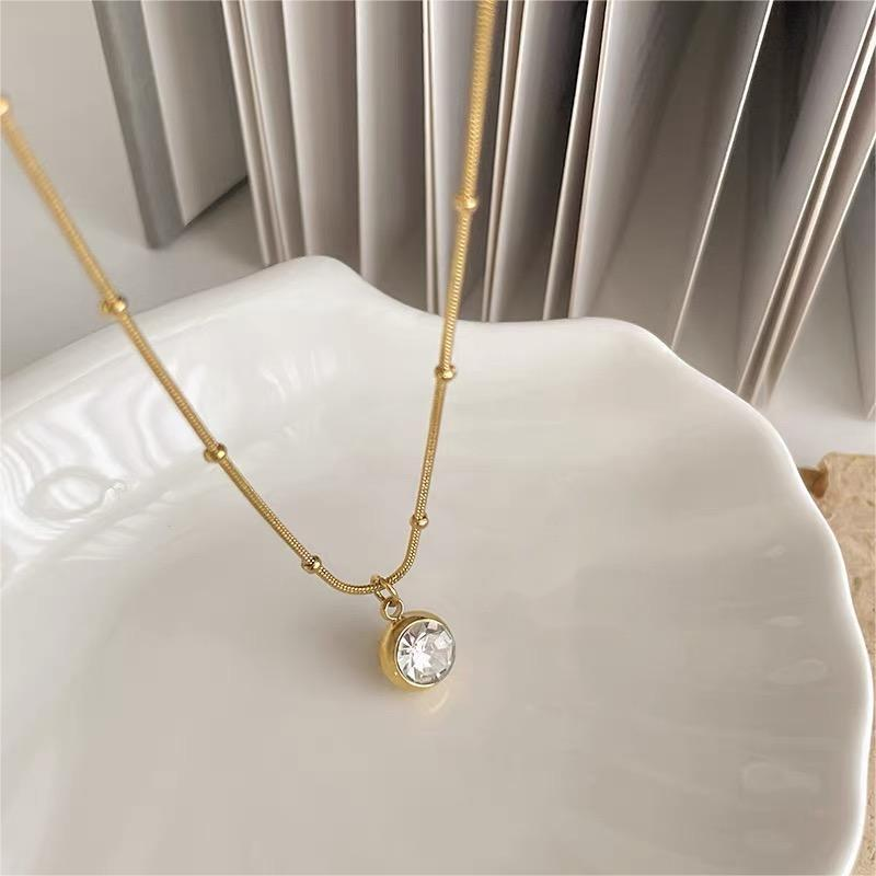 Minimalist Gold Pendant Necklace with Solitaire Crystal