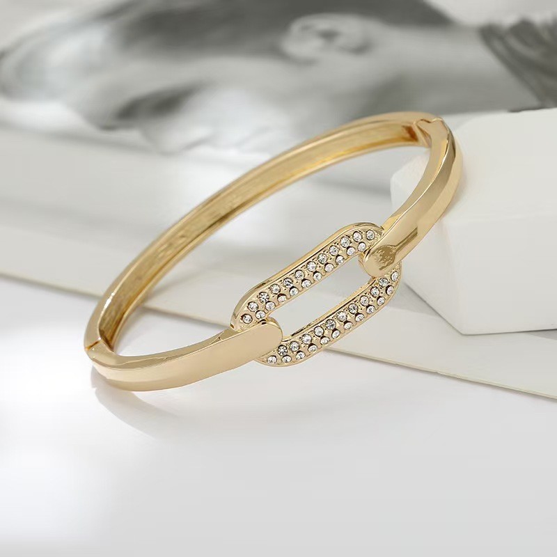 Minimalist Mobius Twist Open Bangle Bracelet for Women – Gold Tone Irregular Hollow Cuff Bracelet