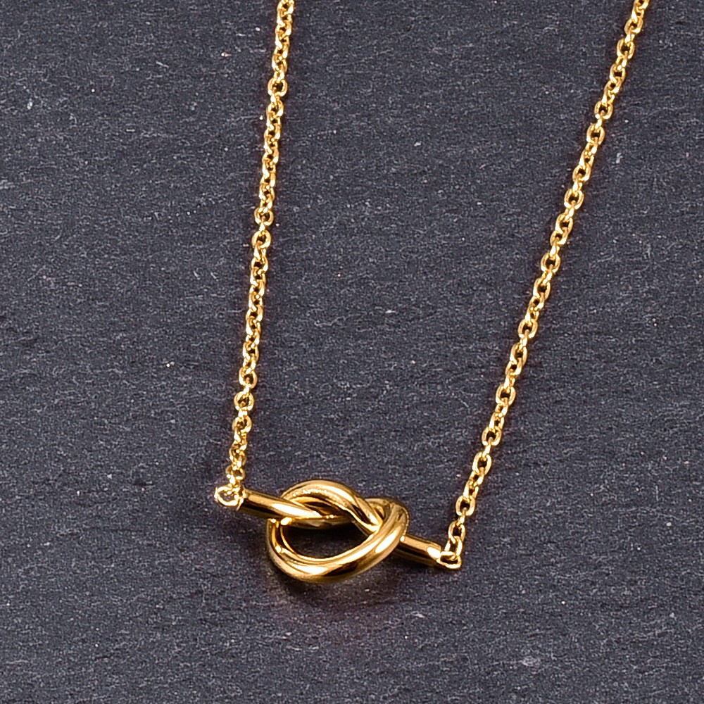 Gold Titanium Steel Love Knot Toggle Necklace – Minimalist Collar Chain for Women