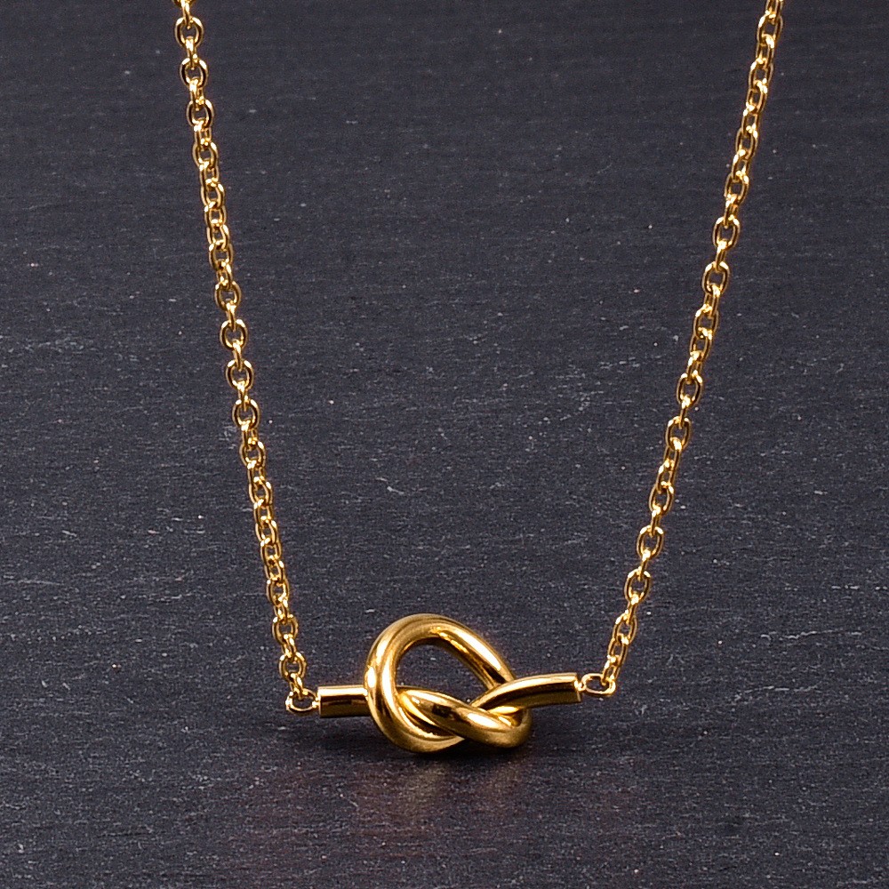 Gold Titanium Steel Love Knot Toggle Necklace – Minimalist Collar Chain for Women