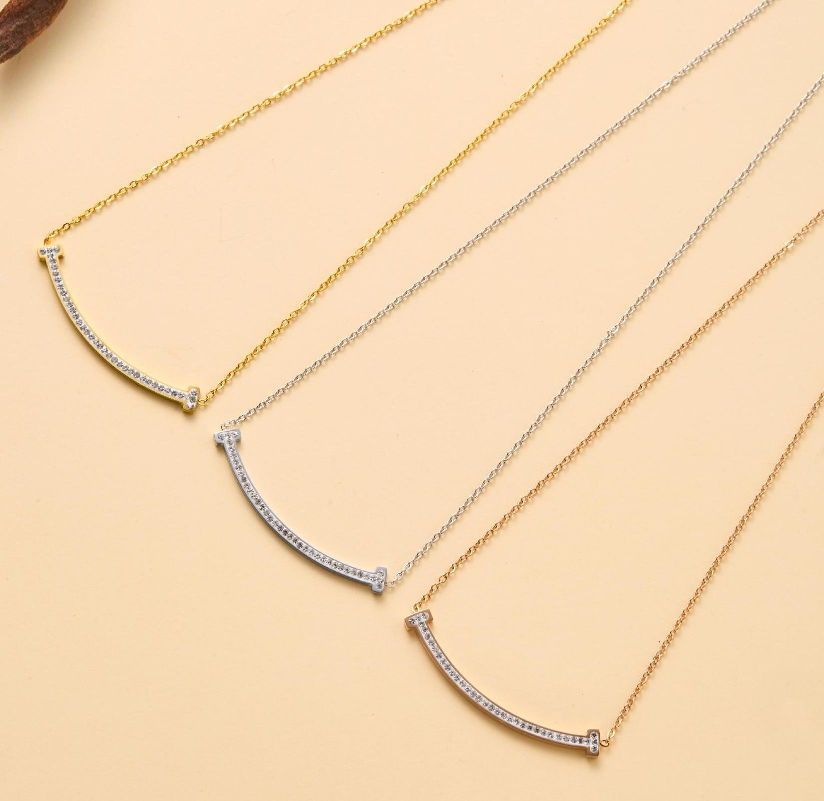 Minimalist Curved Zircon Pendant Necklace – Gold, Silver, Rose Gold