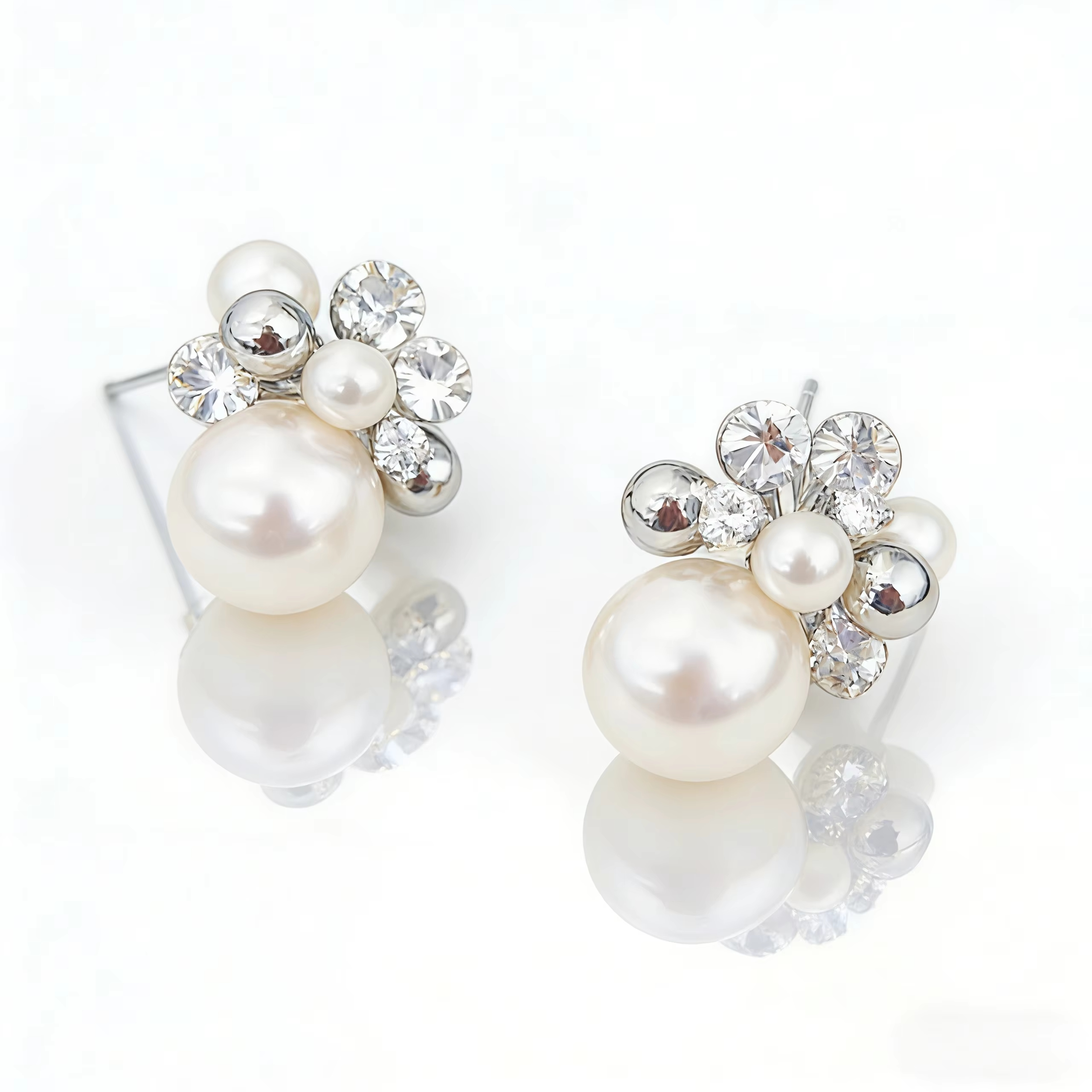 New Design Summer Trendy Women's Fashion Earrings Retro Gold Plated Pearl Earrings Suitable for Women's Holiday Gifts