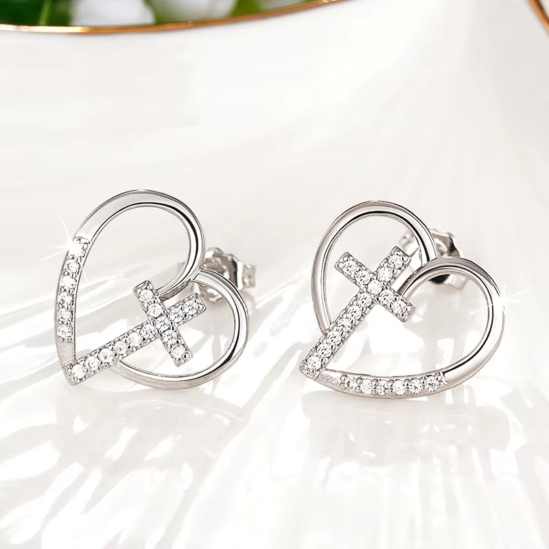 New Earrings for Women with Irregular Heart-shaped Design, Cross Shaped Jewelry, Fashionable and Luxurious Style Earrings