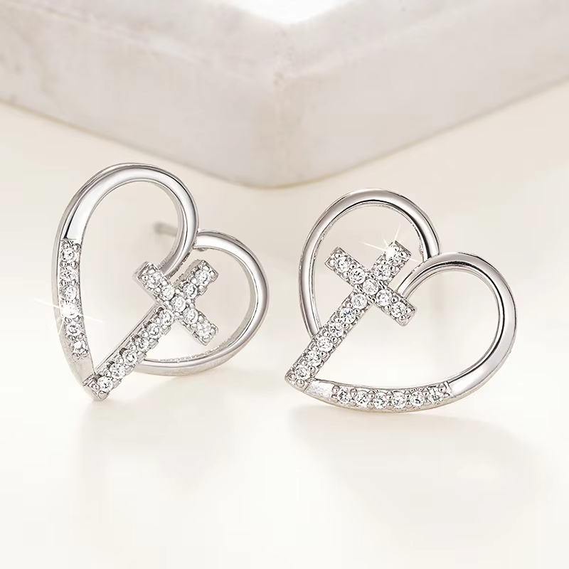 New Earrings for Women with Irregular Heart-shaped Design, Cross Shaped Jewelry, Fashionable and Luxurious Style Earrings