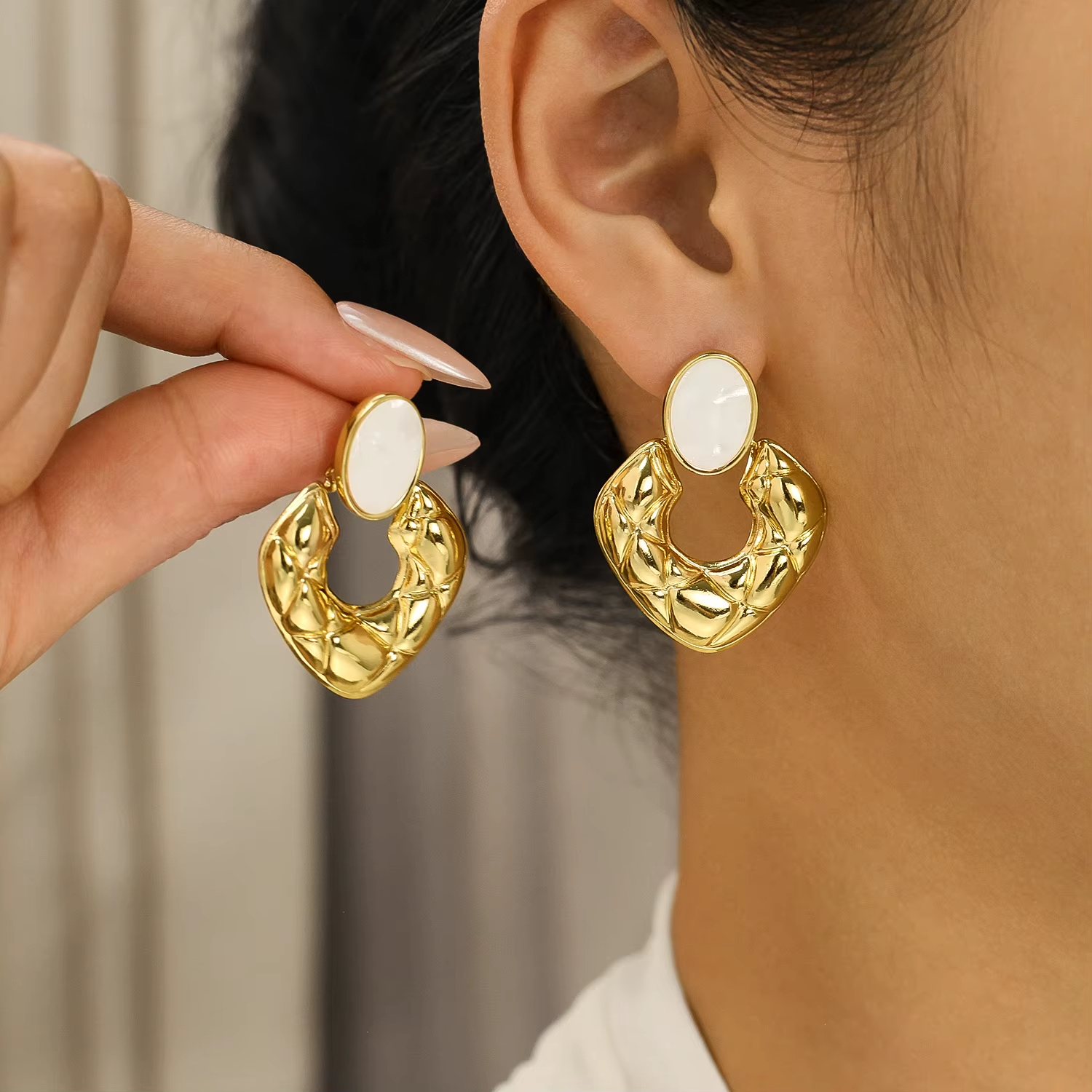 New Fashion Jewelry Exaggerated Earrings Women Wholesale Gold Plated Stainless Steel Hypoallergenic C Shaped Earrings