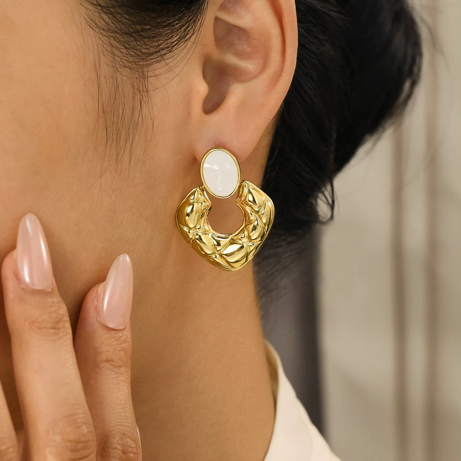 New Fashion Jewelry Exaggerated Earrings Women Wholesale Gold Plated Stainless Steel Hypoallergenic C Shaped Earrings