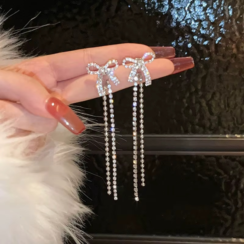 New Fashion Silver Plated Bow Stud Earrings Party Jewelry Exquisite Bling Rhinestone Cubic Tassel Earring