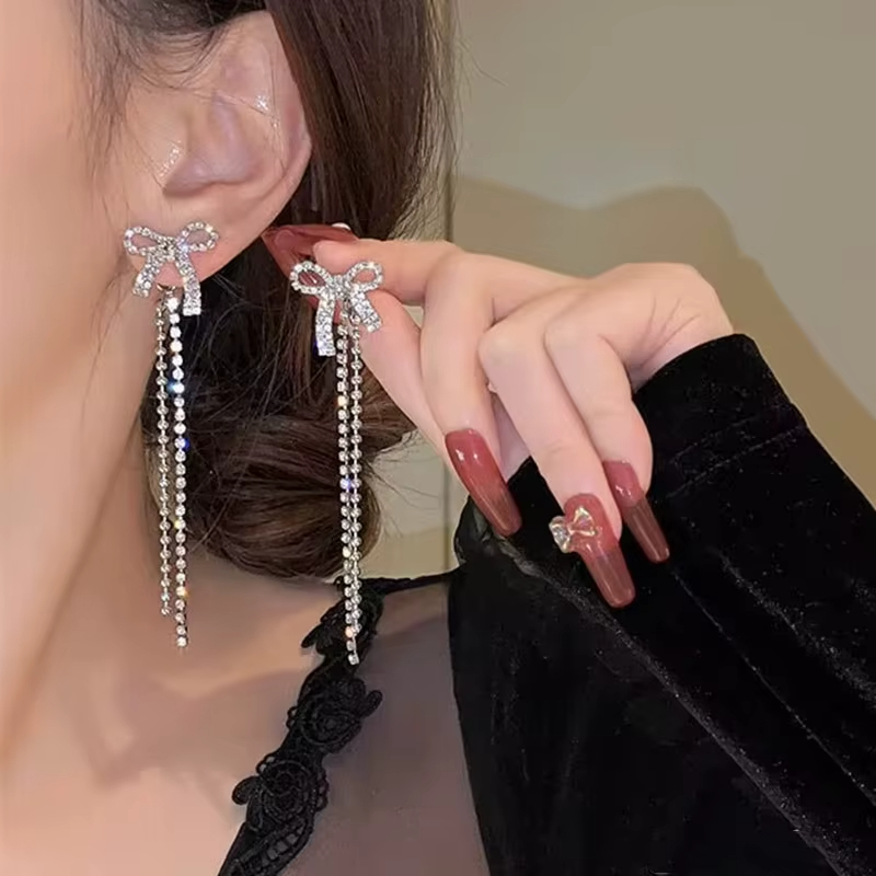 New Fashion Silver Plated Bow Stud Earrings Party Jewelry Exquisite Bling Rhinestone Cubic Tassel Earring