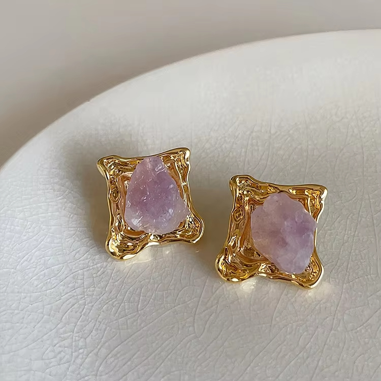 New Fashion Small Design Versatile Temperament Earrings Exaggerate Personality Irregular Natural Stone Earrings